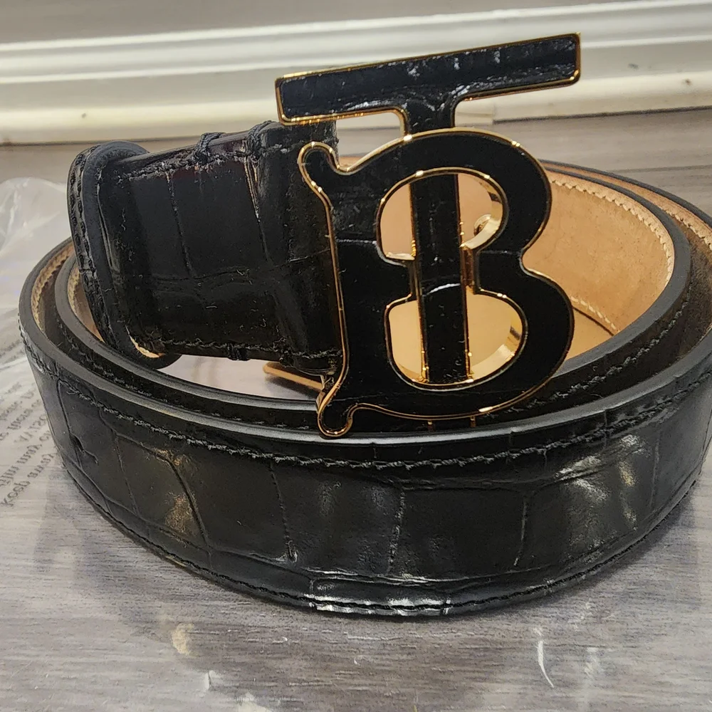 Burberry Black and Gold Belt Elegant Accessory - Picture 2 of 5
